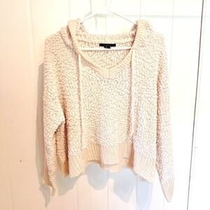FOREVER 21 Popcorn Knit Cream V-Neck Cozy Sweater Size S Very Good Condition